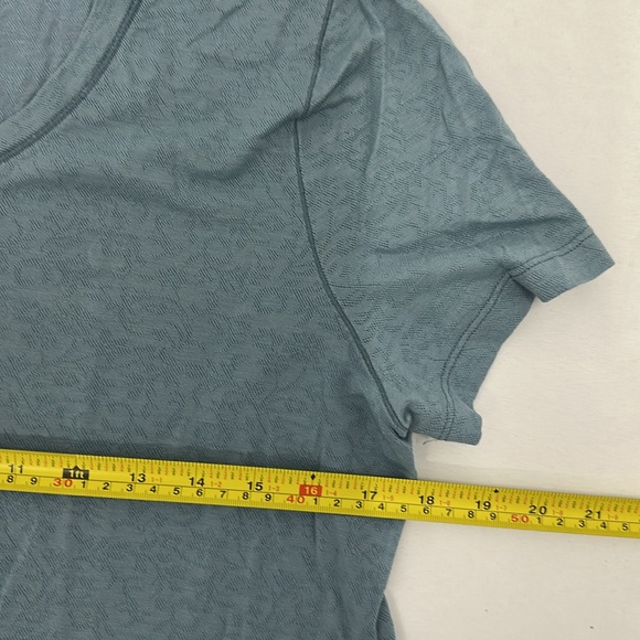 Smartwool Merino 150 Lace V-Neck Base Layer Top - Women's - Picture 3 of 4